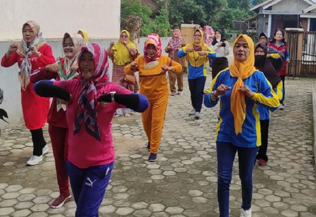 LANSIA SEHAT DI MUARA PUTIH